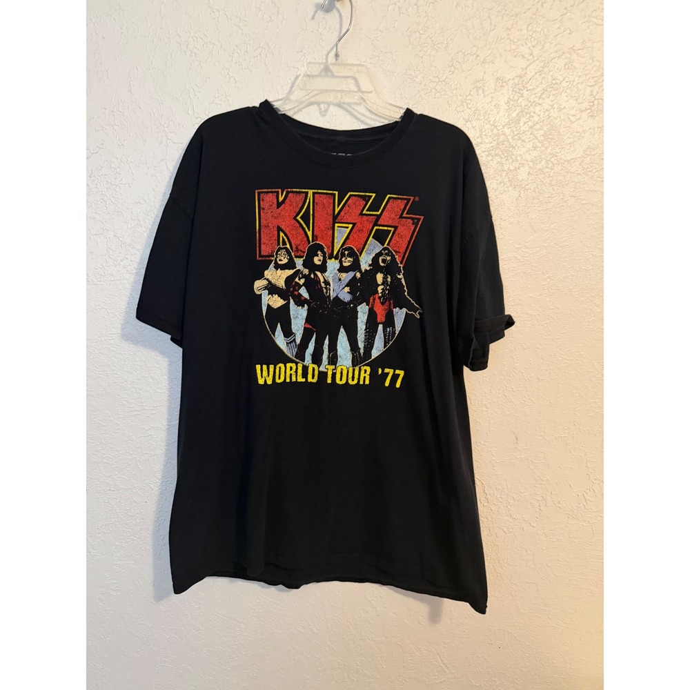 KISS World Tour 77 Graphic T-Shirt Mens 2XL Black Short Sleeve Rock Band Tee